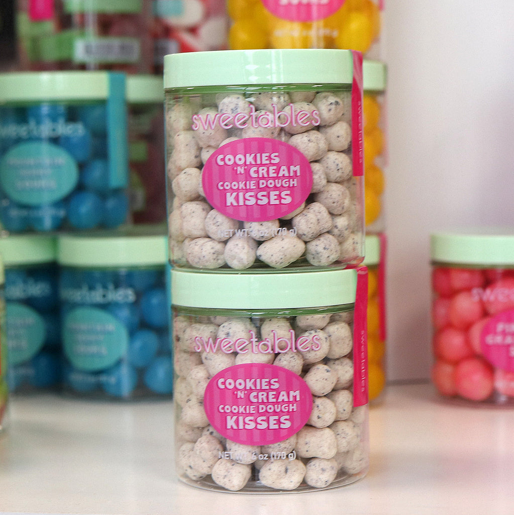 Cookies N' Cream Cookie Dough Kisses | Sweetables
